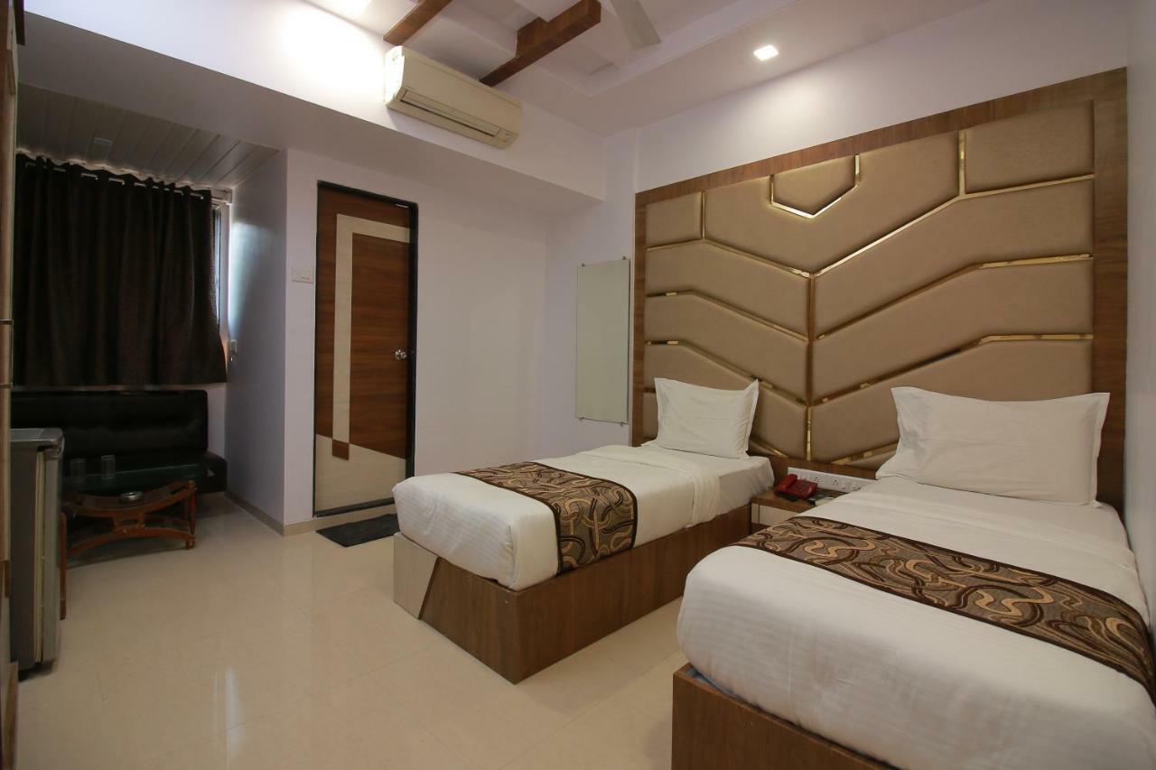 Hotel Apex Navi Mumbai Exterior foto