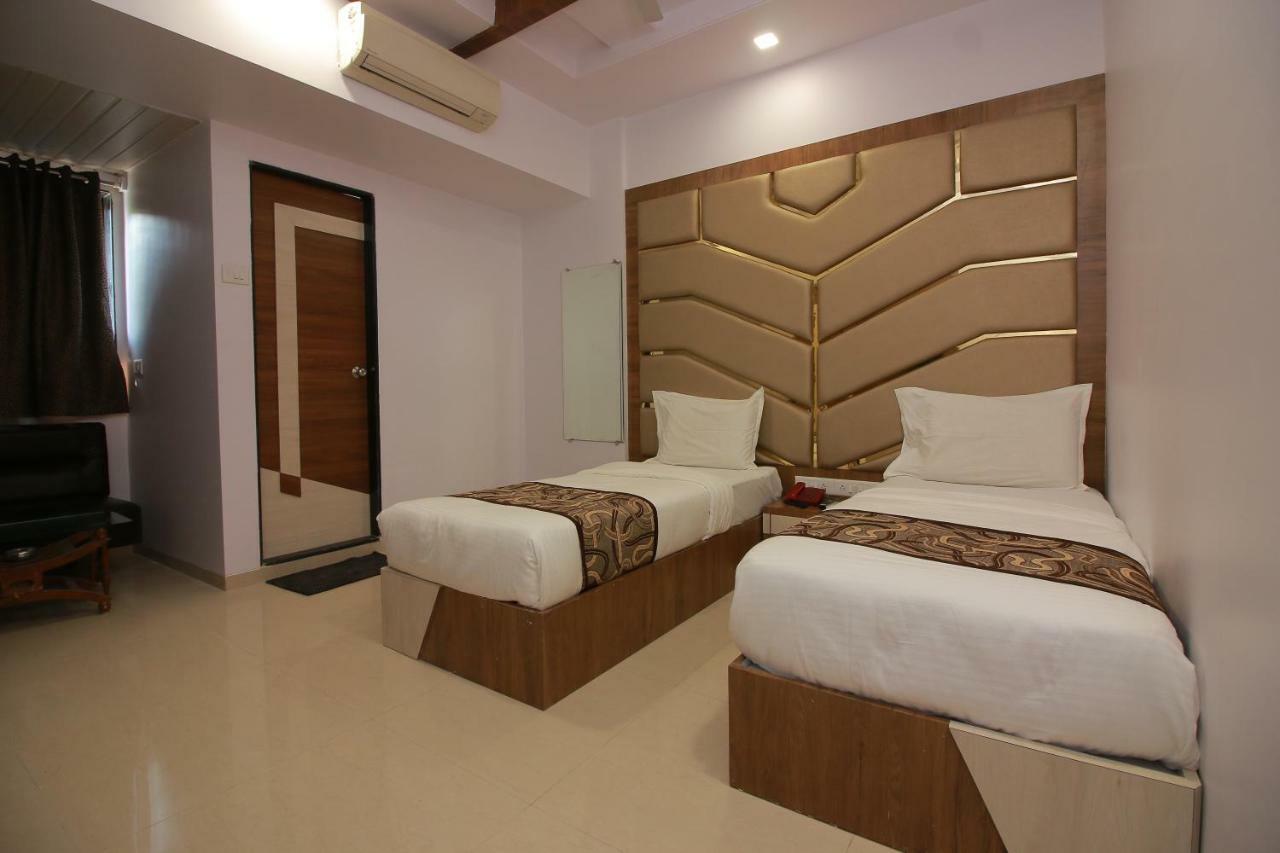Hotel Apex Navi Mumbai Exterior foto
